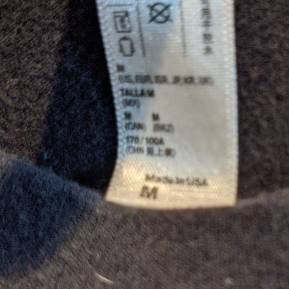 Maroon 5 concert t-shirt (2015) - Picture 3 of 7